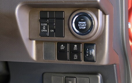 Toyota Roomy I, 2020 год, 1 399 000 рублей, 9 фотография