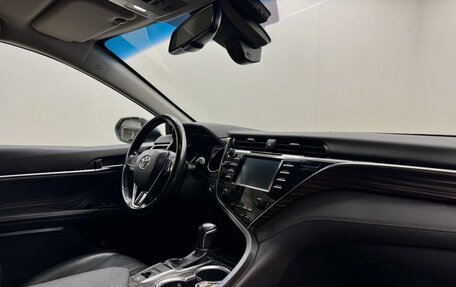 Toyota Camry, 2019 год, 3 269 000 рублей, 12 фотография