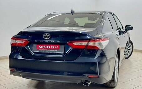Toyota Camry, 2019 год, 3 269 000 рублей, 6 фотография