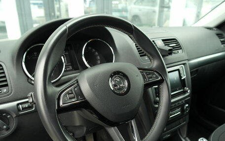 Skoda Yeti I рестайлинг, 2015 год, 1 198 000 рублей, 10 фотография