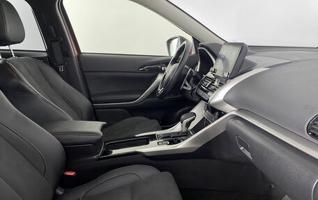 Mitsubishi Eclipse Cross, 2021 год, 2 450 000 рублей, 13 фотография