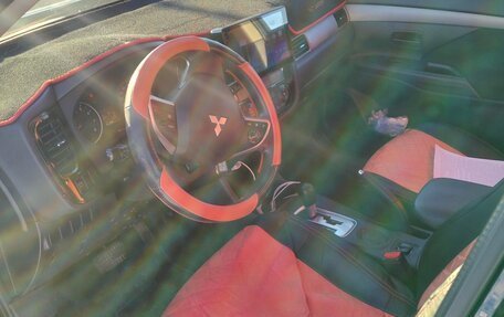 Mitsubishi Outlander III рестайлинг 3, 2014 год, 1 350 000 рублей, 5 фотография