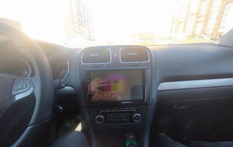 Volkswagen Golf VI, 2011 год, 800 000 рублей, 4 фотография