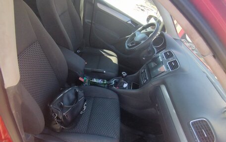 Volkswagen Golf VI, 2011 год, 800 000 рублей, 5 фотография