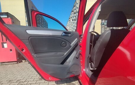 Volkswagen Golf VI, 2011 год, 800 000 рублей, 9 фотография