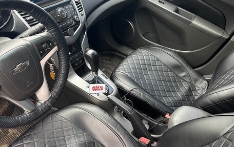 Chevrolet Cruze II, 2010 год, 535 000 рублей, 3 фотография