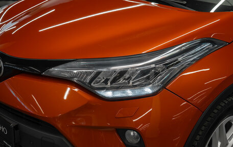 Toyota C-HR I рестайлинг, 2020 год, 2 490 000 рублей, 21 фотография