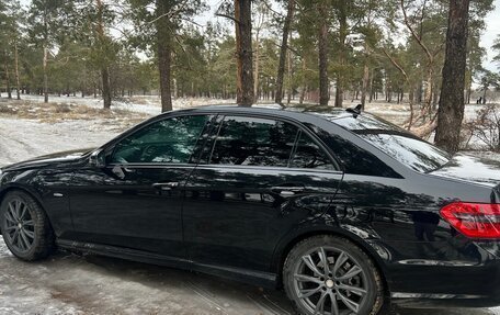 Mercedes-Benz E-Класс, 2010 год, 1 330 000 рублей, 5 фотография