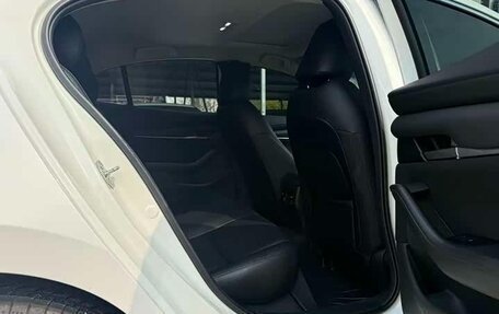 Mazda 3, 2023 год, 1 876 000 рублей, 9 фотография