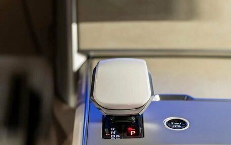 Land Rover Range Rover IV рестайлинг, 2025 год, 33 990 000 рублей, 17 фотография