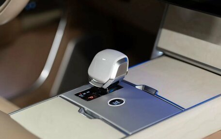 Land Rover Range Rover IV рестайлинг, 2025 год, 33 990 000 рублей, 18 фотография