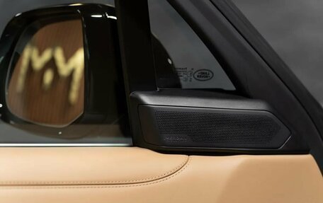 Land Rover Range Rover IV рестайлинг, 2025 год, 33 990 000 рублей, 31 фотография