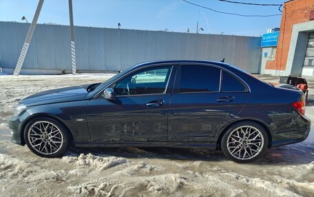 Mercedes-Benz C-Класс, 2011 год, 1 300 000 рублей, 4 фотография