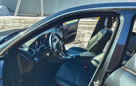 Mercedes-Benz C-Класс, 2011 год, 1 300 000 рублей, 15 фотография