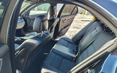 Mercedes-Benz C-Класс, 2011 год, 1 300 000 рублей, 14 фотография