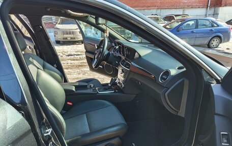 Mercedes-Benz C-Класс, 2011 год, 1 300 000 рублей, 16 фотография