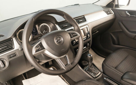 Skoda Rapid I, 2016 год, 1 019 000 рублей, 8 фотография