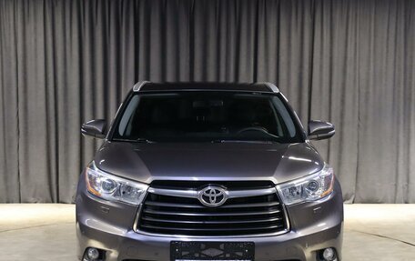 Toyota Highlander III, 2014 год, 2 549 000 рублей, 2 фотография