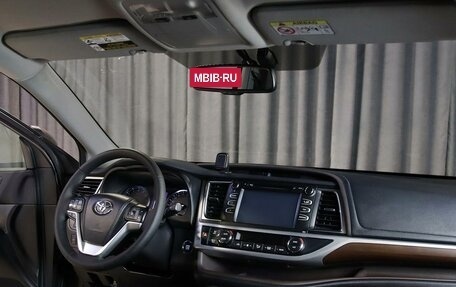 Toyota Highlander III, 2014 год, 2 549 000 рублей, 7 фотография