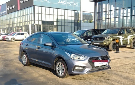 Hyundai Solaris II рестайлинг, 2019 год, 1 180 000 рублей, 3 фотография