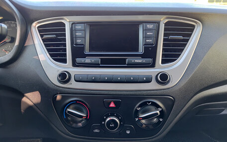 Hyundai Solaris II рестайлинг, 2019 год, 1 180 000 рублей, 15 фотография