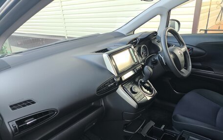 Toyota Wish II, 2012 год, 1 520 000 рублей, 27 фотография