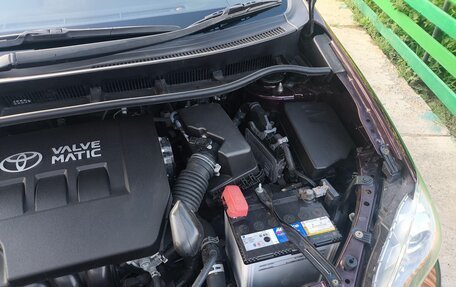 Toyota Wish II, 2012 год, 1 520 000 рублей, 30 фотография