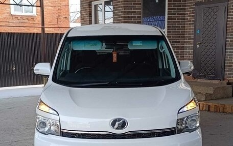 Toyota Voxy II, 2012 год, 1 395 000 рублей, 13 фотография