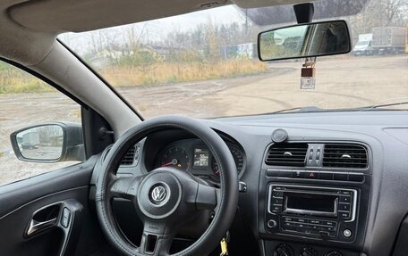 Volkswagen Polo VI (EU Market), 2015 год, 305 000 рублей, 3 фотография