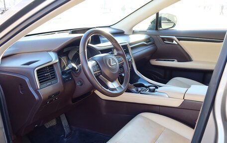 Lexus RX IV рестайлинг, 2018 год, 4 700 000 рублей, 14 фотография