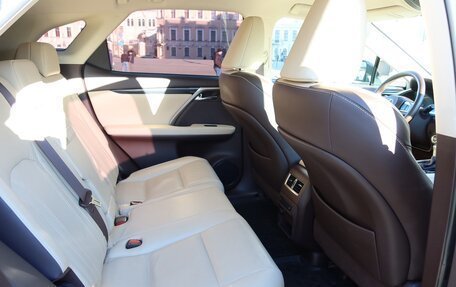 Lexus RX IV рестайлинг, 2018 год, 4 700 000 рублей, 27 фотография