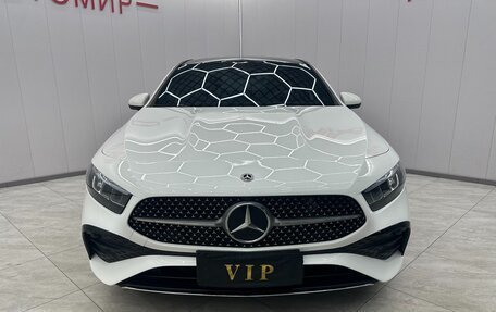 Mercedes-Benz A-Класс, 2023 год, 2 480 000 рублей, 2 фотография