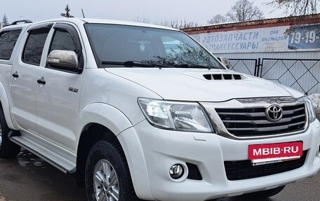 Toyota Hilux VII, 2013 год, 2 350 000 рублей, 3 фотография