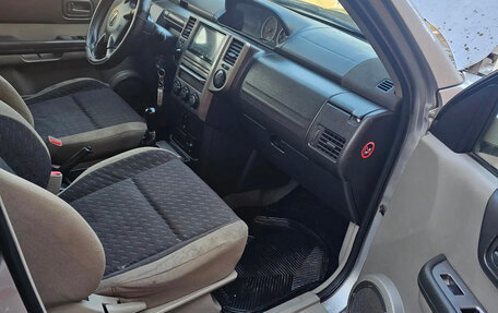 Nissan X-Trail, 2005 год, 650 000 рублей, 7 фотография