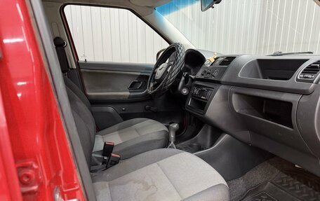 Skoda Fabia II, 2010 год, 425 000 рублей, 9 фотография