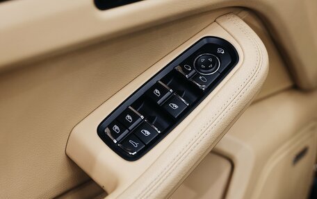 Porsche Macan I рестайлинг, 2015 год, 3 445 000 рублей, 17 фотография