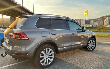 Volkswagen Touareg III, 2011 год, 2 200 000 рублей, 2 фотография