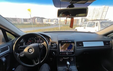 Volkswagen Touareg III, 2011 год, 2 200 000 рублей, 21 фотография