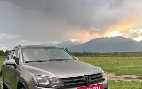 Volkswagen Touareg III, 2011 год, 2 200 000 рублей, 13 фотография