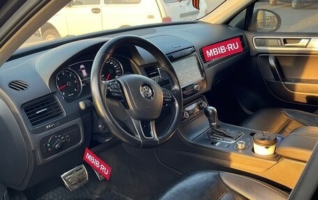 Volkswagen Touareg III, 2011 год, 2 200 000 рублей, 22 фотография