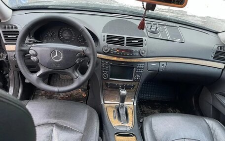 Mercedes-Benz E-Класс, 2006 год, 750 000 рублей, 18 фотография