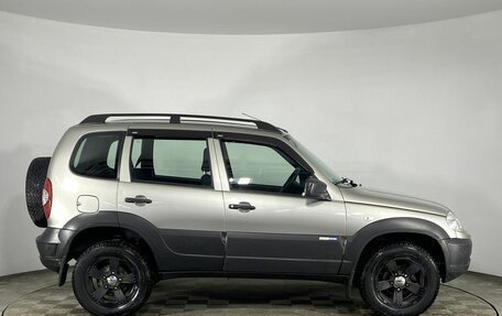 Chevrolet Niva I рестайлинг, 2016 год, 795 000 рублей, 3 фотография