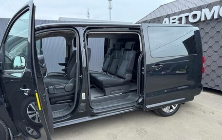 Peugeot Traveller I, 2018 год, 2 250 000 рублей, 11 фотография