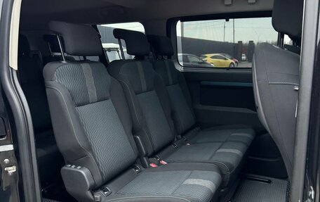 Peugeot Traveller I, 2018 год, 2 250 000 рублей, 15 фотография