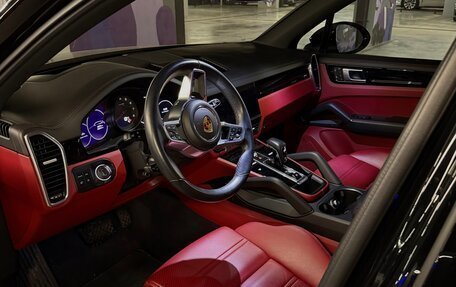 Porsche Cayenne III, 2021 год, 9 990 000 рублей, 2 фотография