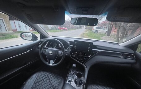 Toyota Camry, 2022 год, 2 050 000 рублей, 12 фотография