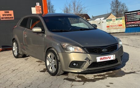 KIA cee'd I рестайлинг, 2011 год, 650 000 рублей, 3 фотография