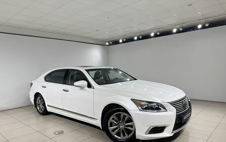 Lexus LS IV, 2016 год, 2 990 000 рублей, 3 фотография