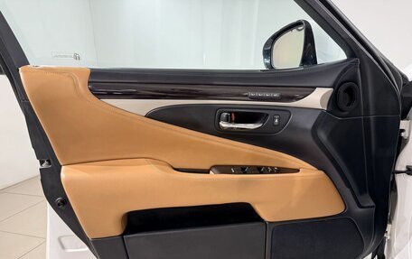 Lexus LS IV, 2016 год, 2 990 000 рублей, 18 фотография