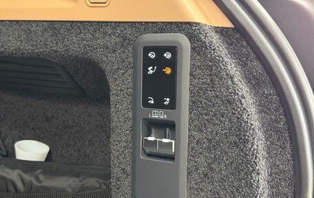 Land Rover Range Rover IV рестайлинг, 2025 год, 24 900 000 рублей, 11 фотография